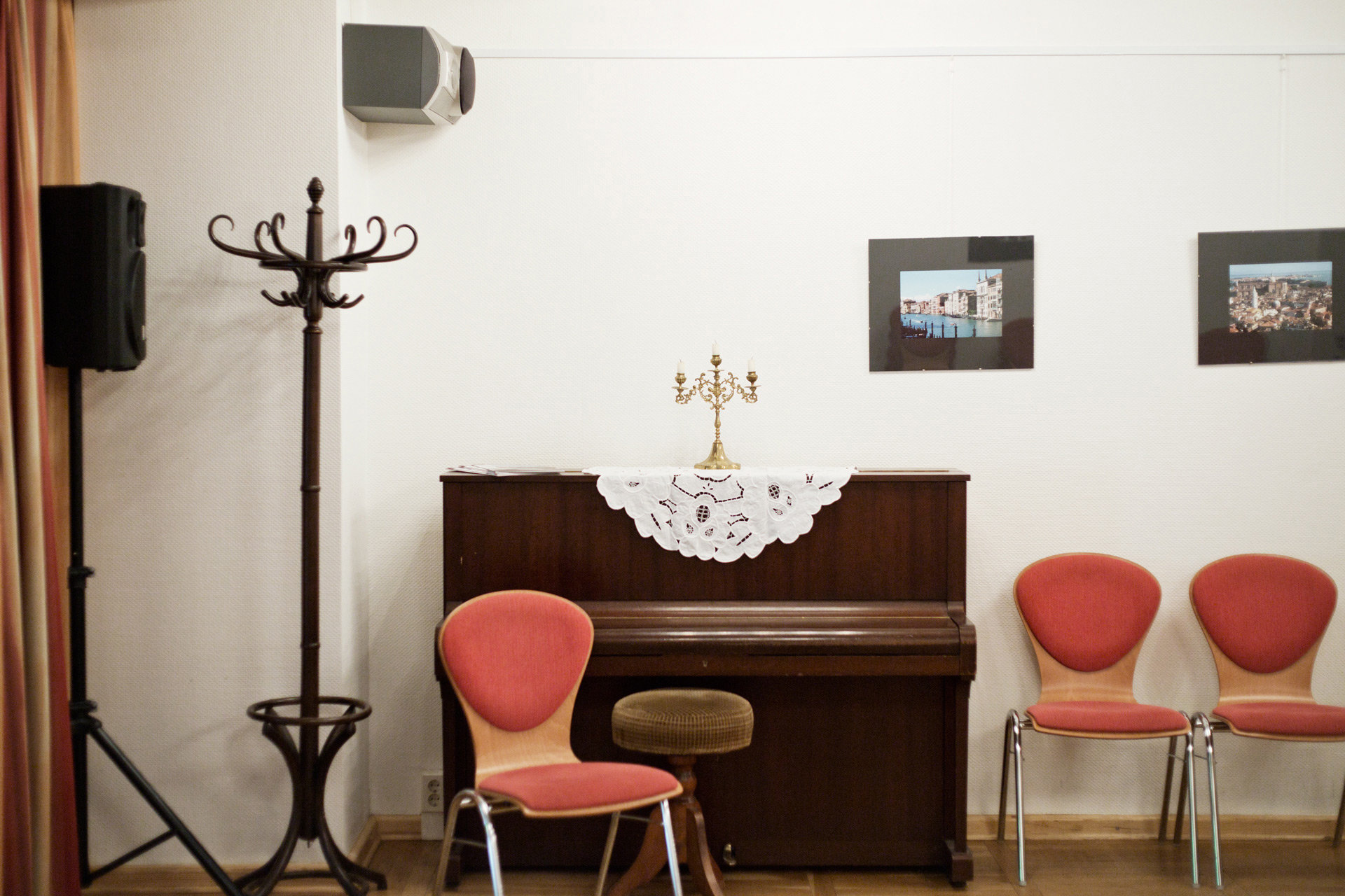 Klavier im Altenzentrum (Foto: Johannes Heinke)