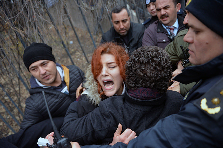 Akademikerprotest in der Türkei (Foto: picture alliance / abaca)