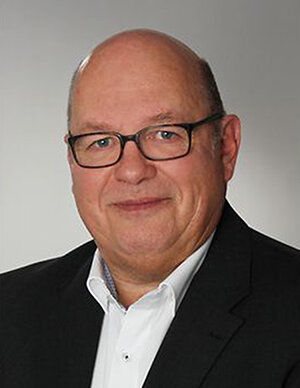 Professor Dr. Rafael Behr