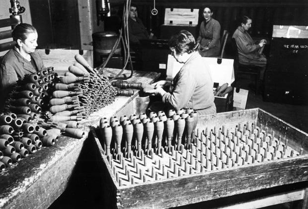  Rund 13.000 Zwangsarbeiter und Kriegsgefangene schufteten während des Krieges in den beiden Geesthachter Rüstungsfabriken. (Foto:Förderkreis Industriemuseum Geesthacht; picture-alliance/akg-images)
