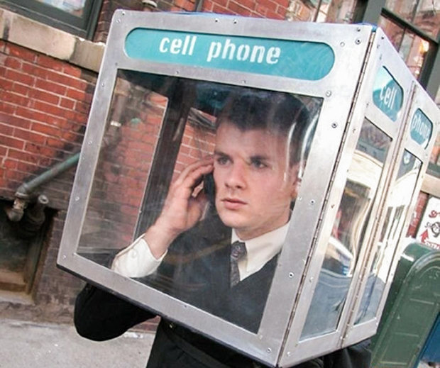 Irgendwie auch antisozial, wenn auch keine App: die mobile Telefonzelle zum Aufsetzen