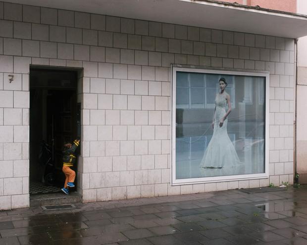 Der erste Brautmodeladen öffnete vor rund 20 Jahren. Der Erfolg der Geschäfte sorgt für Selbstbewusstsein in Marxloh (Foto: Jörg Brüggemann/Ostkreuz)