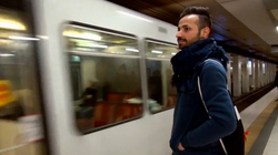 Flüchtling in Köln steigt in die U-Bahn