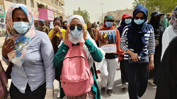 Frauen protestieren in Khartoum