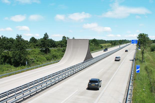 Nur ein Beispiel von vielen: Verkehrswegeplanung. Wenn es um die Sinnhaftigkeit neuer Projekte geht, muss gut gerechnet werden. Manche sind dann sehr schnell wieder aus dem Rennen