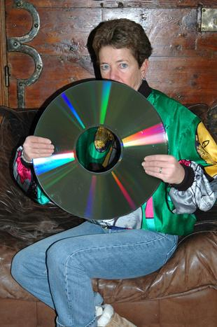 Der runde Datenträger CD-ROM kam Ende der 1970er Jahre auf, eine Abwandlung der Audio-CD 