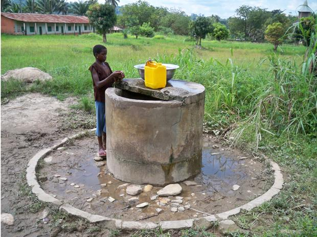 Hier fließt für Ingenieure nicht das große Geld – aber frisches Wasser für Kinder. Das ist auch erstmal sehr befriedigend