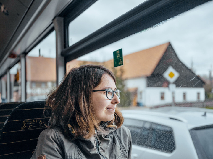  Nele Willfurth ist oft auf den ÖPNV angewiesen, um von ihrem Heimatort Egenhausen zur Kreisratssitzung nach Calw zu kommen