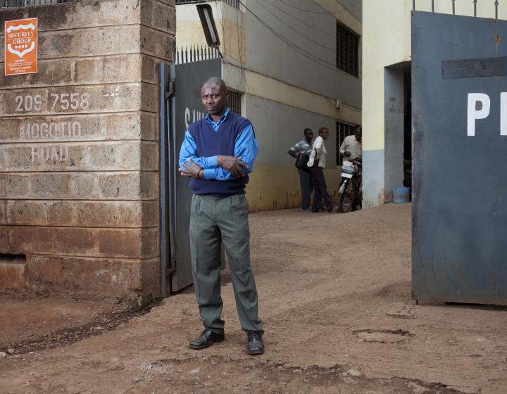 Charles ist Hausmeister beim „UP-Magazine“, dem einzigen Magazin für Pop und Jugendkultur in Nairobi.