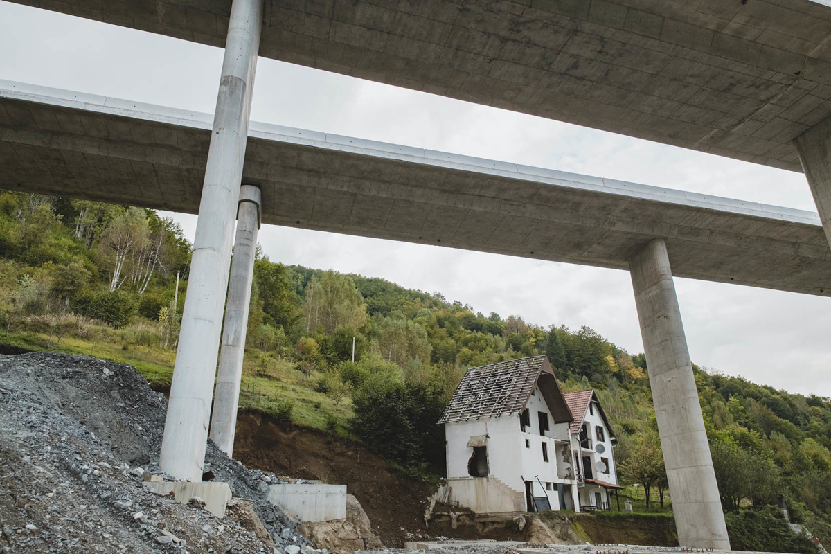 Montenegro, Highway, China