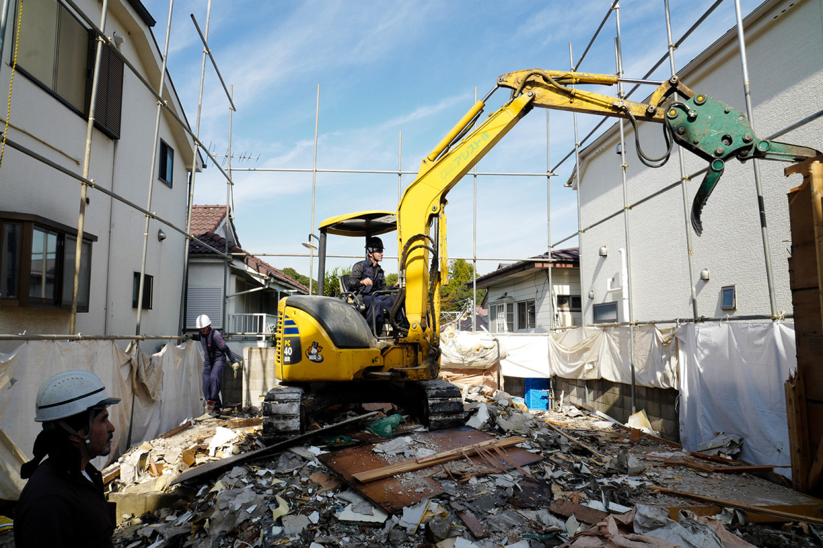 Most Kurds on provisional release work illegally for construction and demolition companies. They work without contracts, they are paid in cash as they can't own a bank account, they can be fired without warning, and they don't have national health insuran