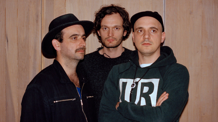 Sebastian Szary, Sascha Ring und Gernot Bronsert von der Band Moderat