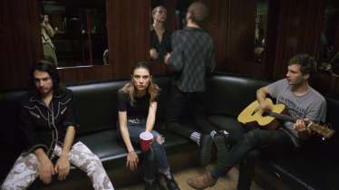 Backstage beim Konzert von Wolf Alice